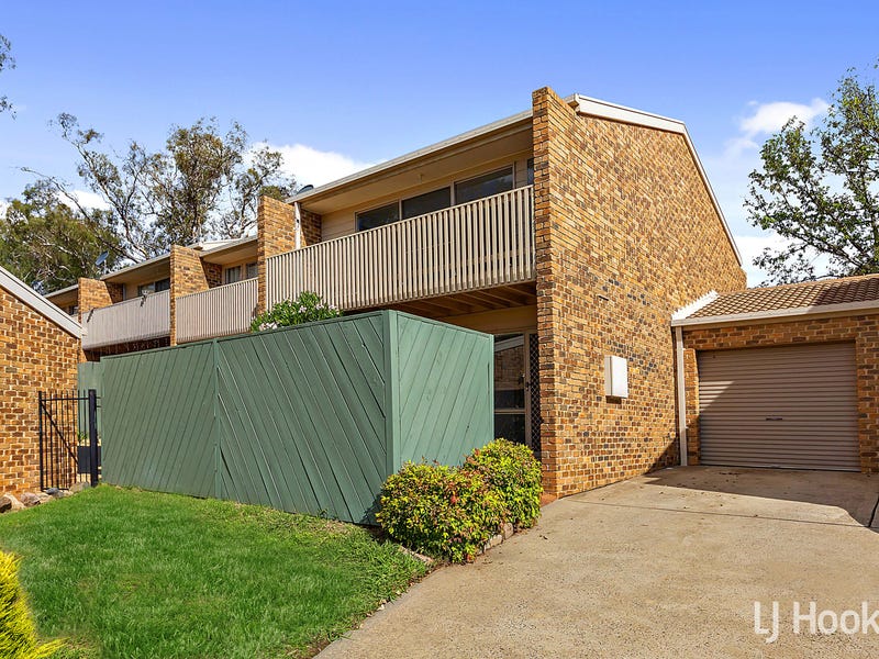 2/4 Earle Place, Page, ACT 2614 Property Details