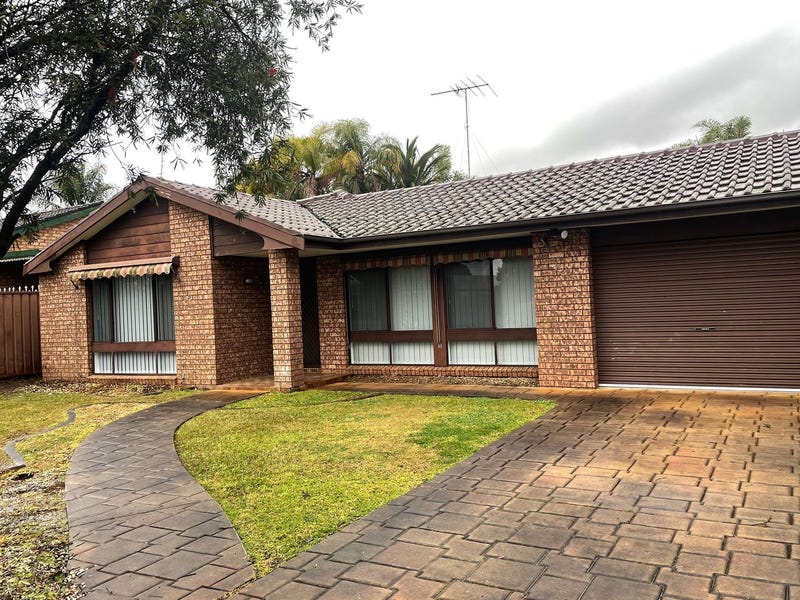 12 Clyde Avenue, St Clair, NSW 2759