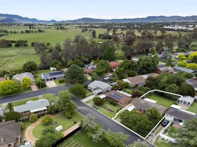 5 Cedar Avenue, Mudgee, NSW 2850 Property Details