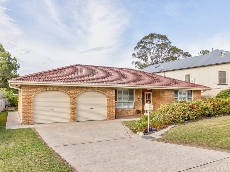 4 Chapman Street, Dungog, NSW 2420 Property Details