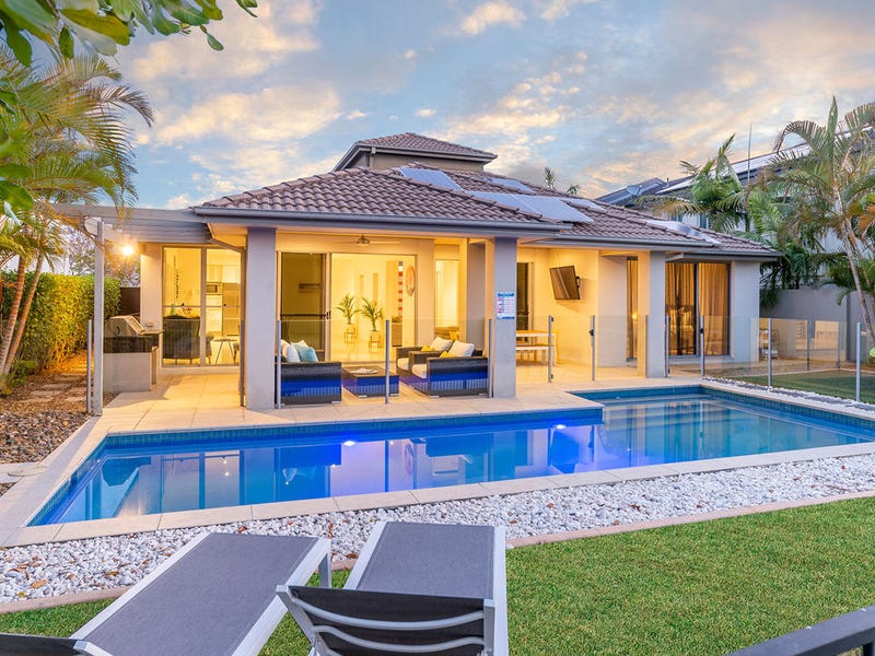 2863 Virginia Drive, Hope Island, QLD 4212