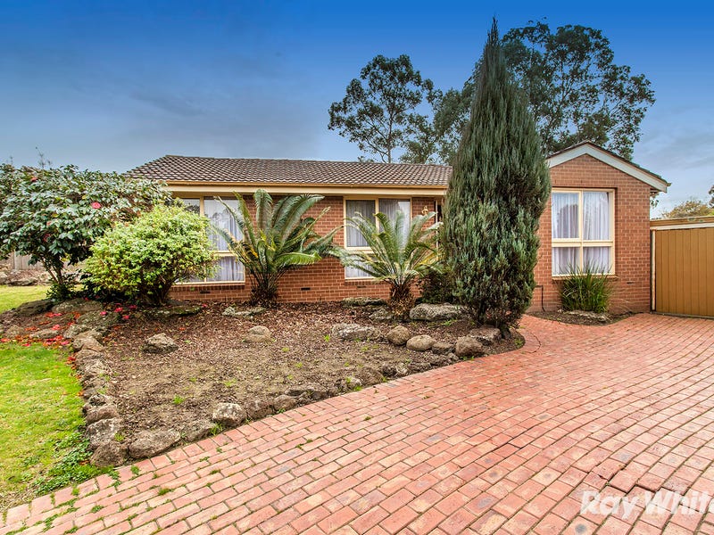 31 Lumeah Cres, Ferntree Gully, VIC 3156