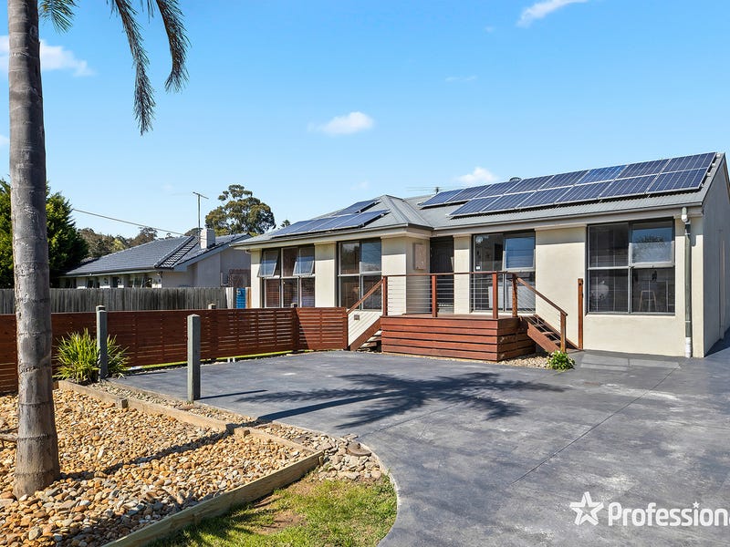76 Cardigan Road, Mooroolbark, Vic 3138 Property Details