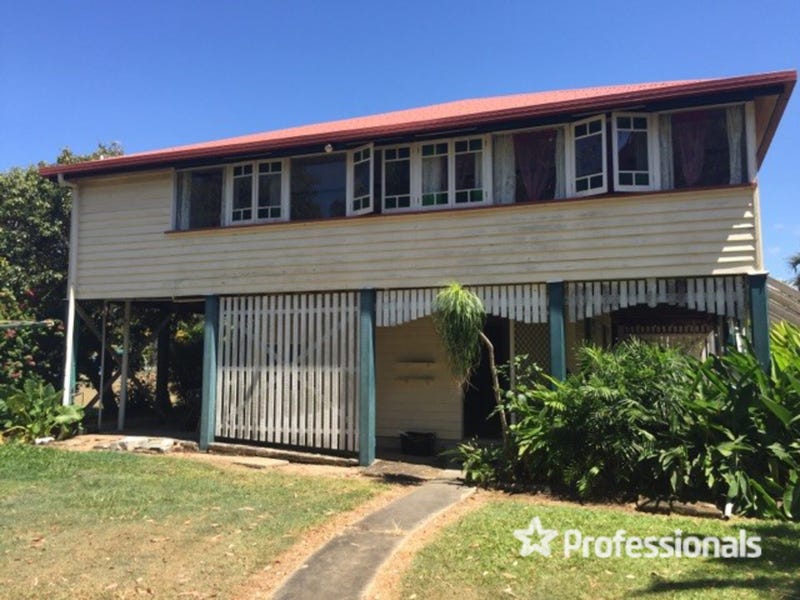 3 Lawson Street, Midge Point, Qld 4799