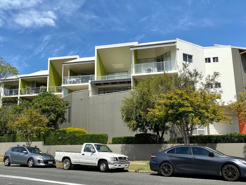 1/8 Ridge Street, Greenslopes, QLD 4120