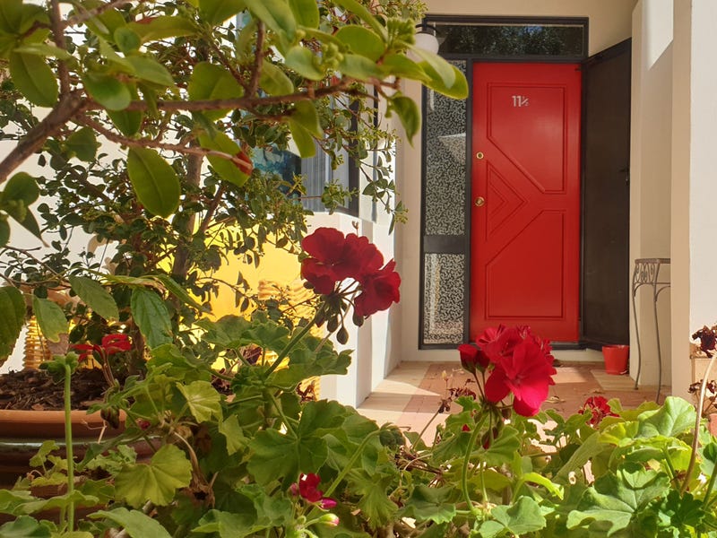 Rental Properties and Real Estate in Salter Point, WA 6152 (+1 location