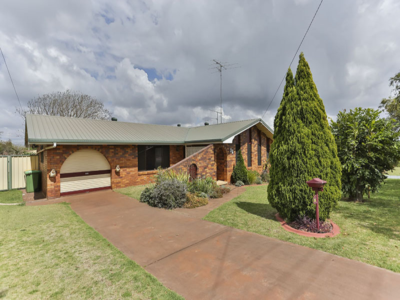 38 Kingsford Smith Drive, Wilsonton, QLD 4350