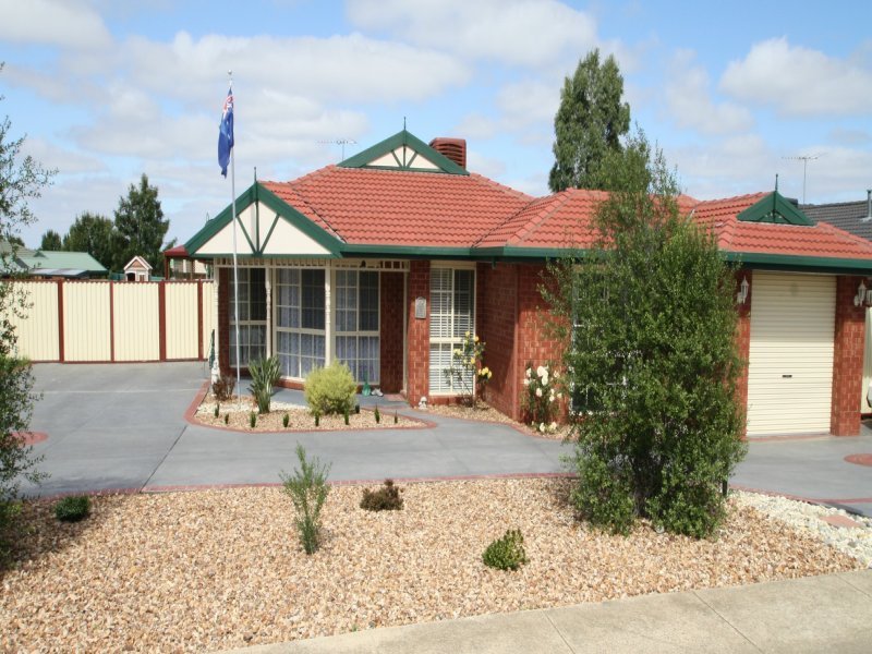 239 Mitchells Lane, Sunbury, Vic 3429 Property Details