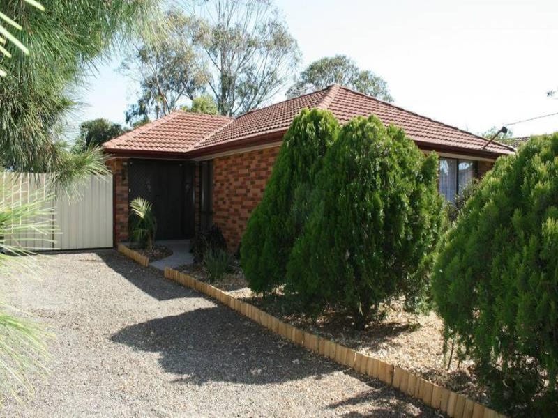 2 Flake Court, Diggers Rest, VIC 3427