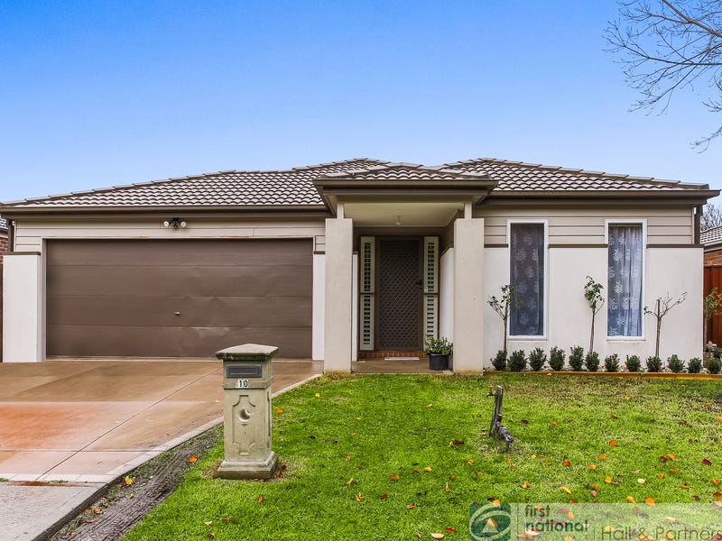 10 Algerd Way, Pakenham, VIC 3810