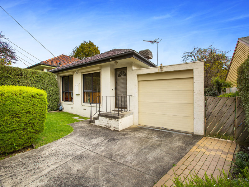 32 O'Shannessy Street, Nunawading, Vic 3131 Property Details