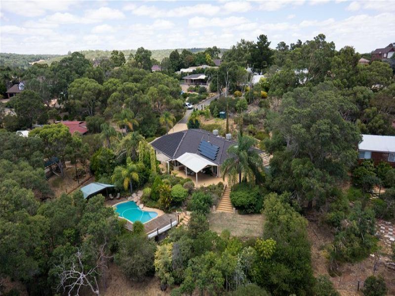 9 Vista Grove, Mount Nasura, WA 6112