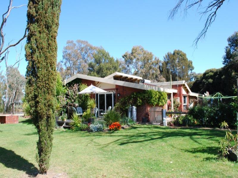 895 River Road, Kialla, Vic 3631 Property Details