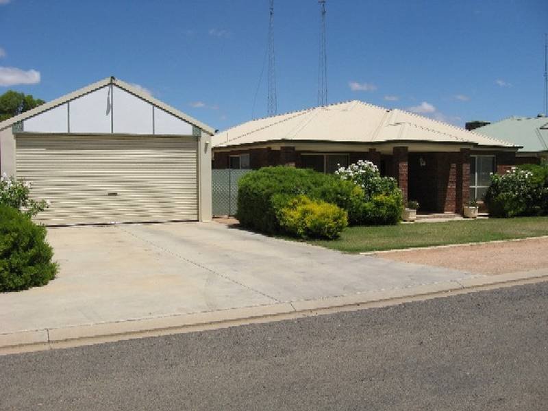 10 Fulwood Street, Waikerie, SA 5330 Property Details