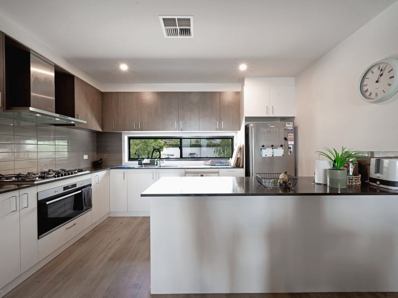 9/15 Calaby Street, Coombs, ACT 2611 Townhouse for Sale realestate