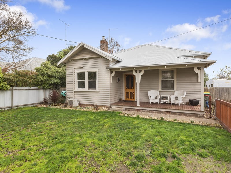 11 McLaughlin Street, Colac, Vic 3250 Property Details
