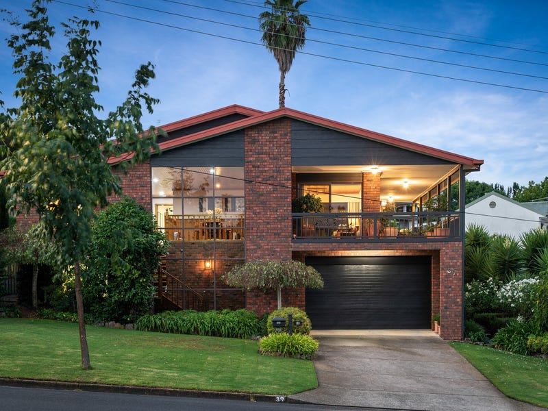 39 Michelle Avenue, Lavington, NSW 2641