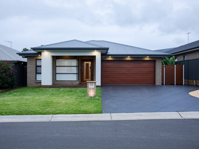 22 Runyon Street Spring Farm Nsw 2570 House For Sale Realestate Com Au