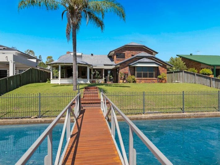 22 Bowsprit Parade, Raby Bay, Qld 4163 House for Sale