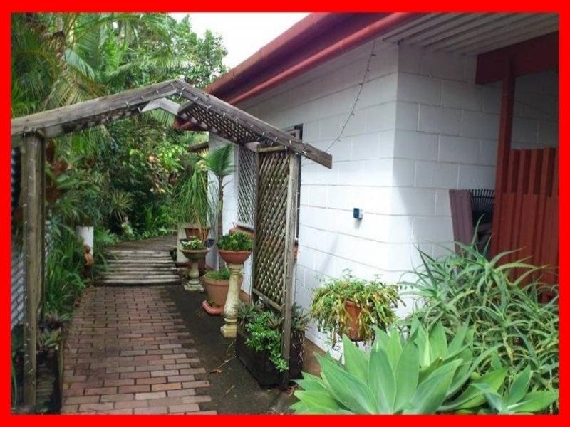 12 Bowman Road, Caloundra, Qld 4551 Property Details