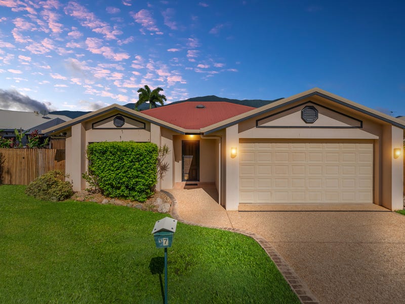 17 Saint Albans Close, Brinsmead, Qld 4870 House for Sale