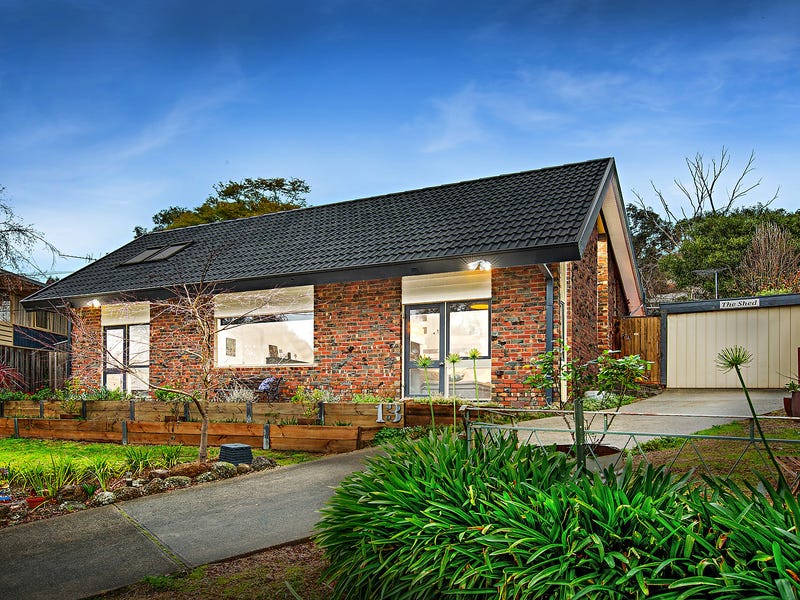 13 Wilson Concourse, Croydon North, VIC 3136