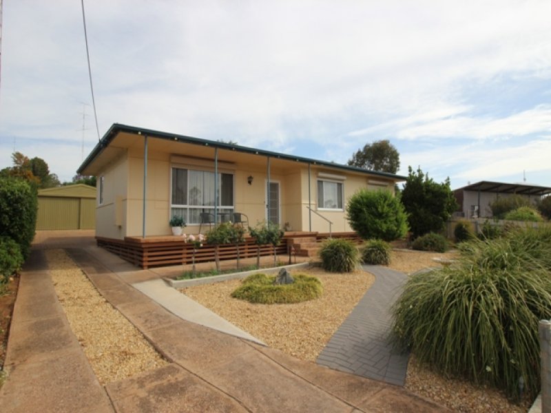 13 Marks Terrace, Waikerie, SA 5330 Property Details