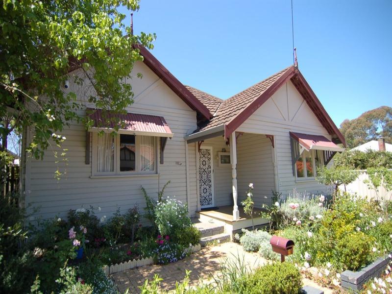 2 Olive Street, Guildford, WA 6055 Property Details