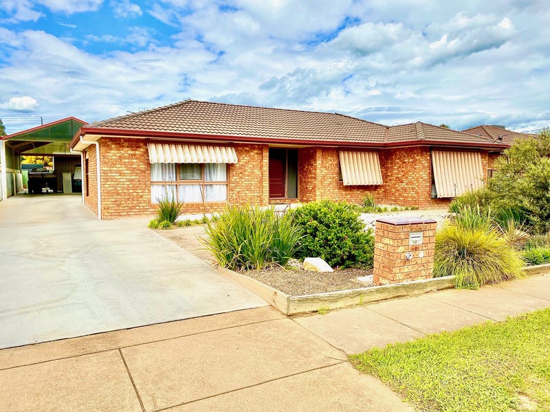 110 Coish Avenue, Benalla, VIC 3672