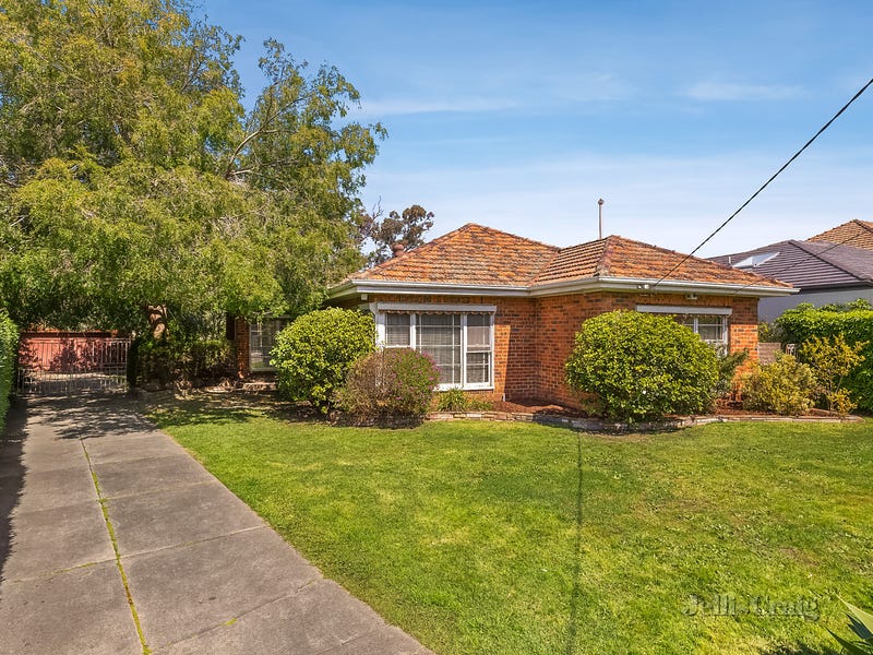 1 Henshall Road, Strathmore, Vic 3041 Property Details