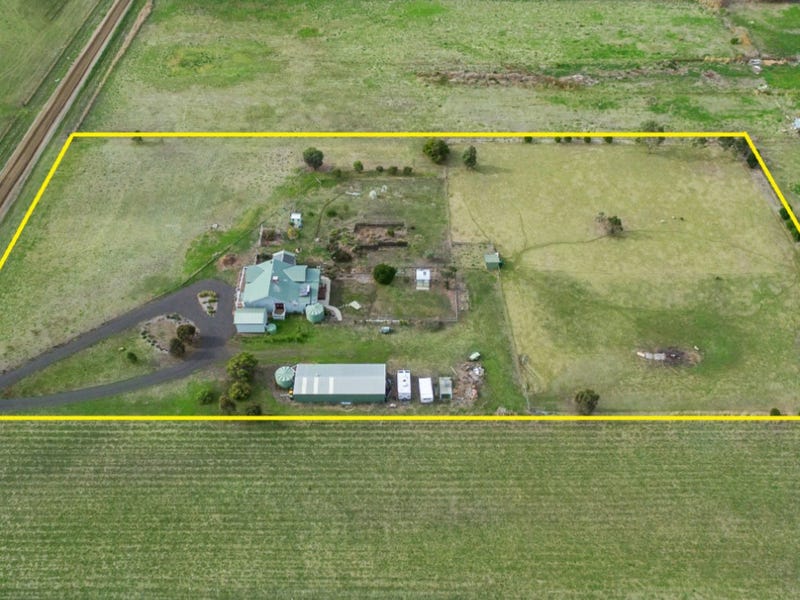 110 Gibbons Road, Lara, Vic 3212 Property Details