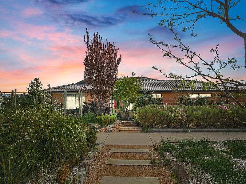 16 Refshauge Crescent, MacGregor, ACT 2615 Property Details