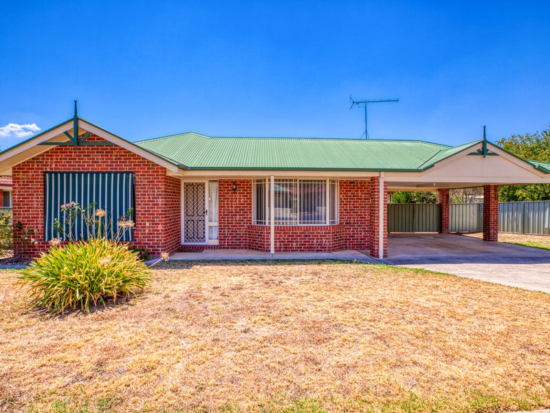 50 Kingfisher Drive, West Wodonga, VIC 3690