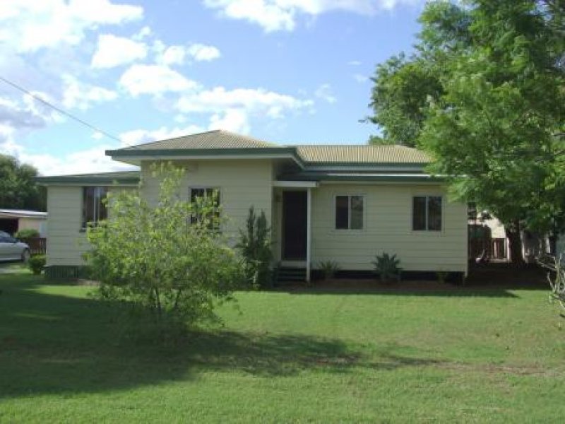 77 Hume Street, Pittsworth, QLD 4356