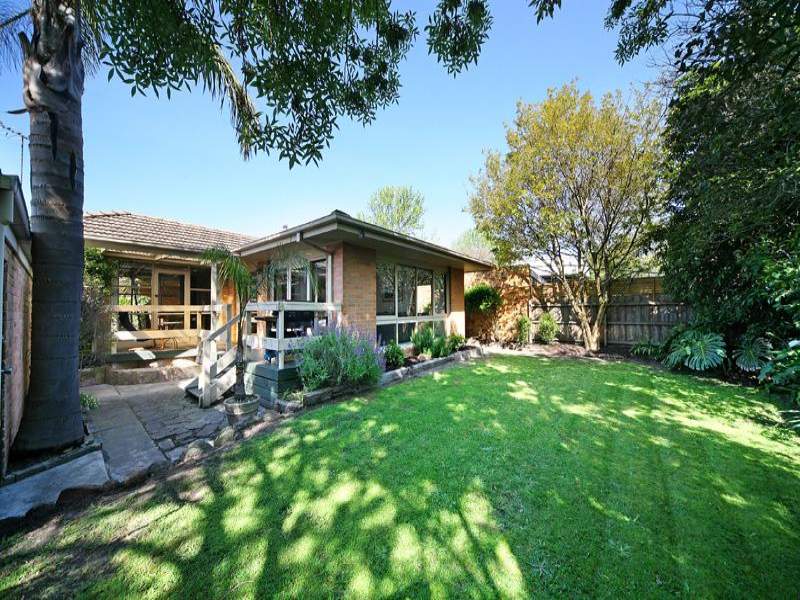 302 Road, Beaumaris, Vic 3193 Property Details