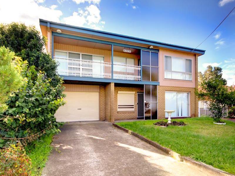 32 Lakeside Dr, Kanahooka, NSW 2530 Property Details