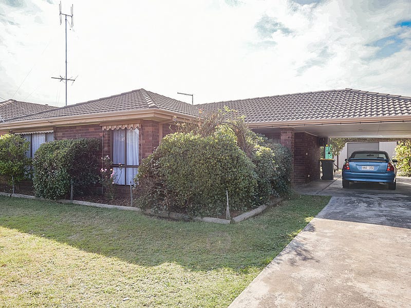 62 Grandview Grove, Wendouree, VIC 3355