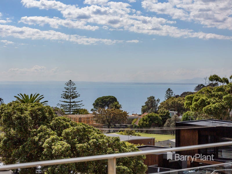 4/28 Main Street, Mornington, Vic 3931 Apartment for Sale