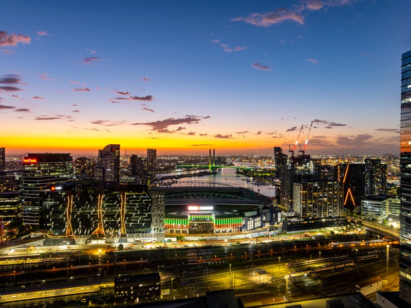 639 lonsdale street car deals park