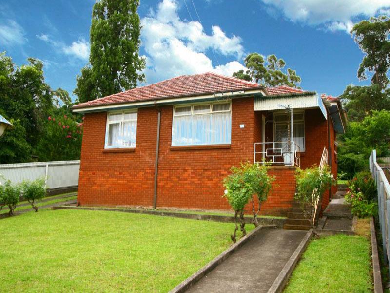 76 Heaslip St, Coniston, NSW 2500 Property Details