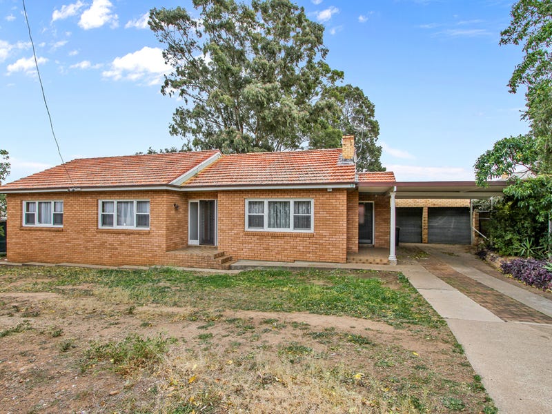 64 Roderick Street, Tamworth, NSW 2340 House for Sale