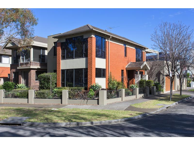37 Skyline Drive, Maribyrnong, VIC 3032