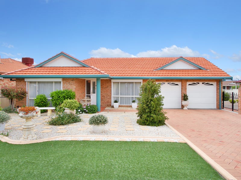 4 Stratford Place, Tamworth, NSW 2340 Property Details