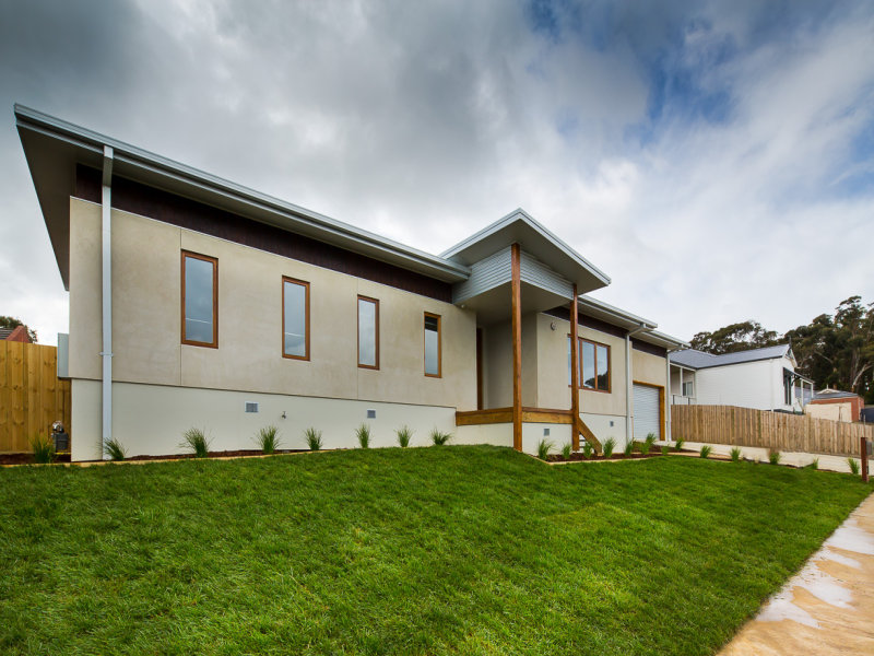 4 Pepper Lane, Buninyong, Vic 3357 Property Details