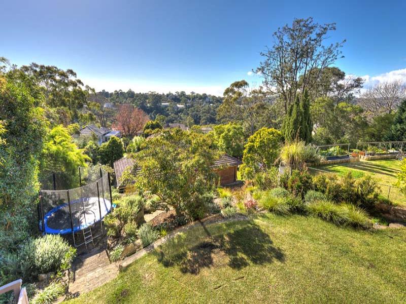 19 Victoria Avenue, Middle Cove, NSW 2068