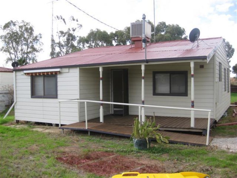 15 Henderson Street, Ouyen, Vic 3490 House for Sale