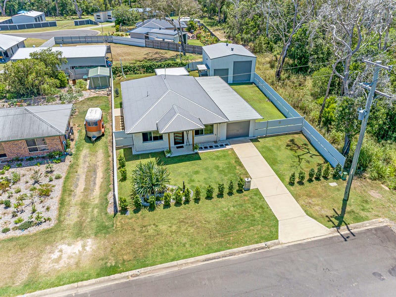 25 Gengers Road, Moore Park Beach, QLD 4670
