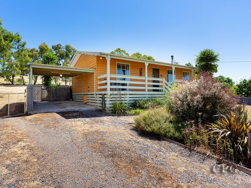 16 Stump Street, Maldon, Vic 3463 Property Details