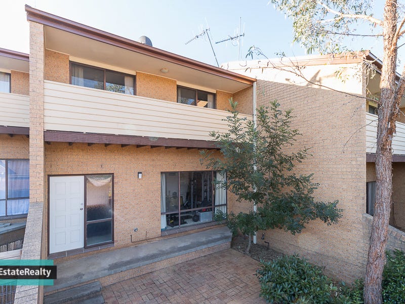 2/35 High Street, Queanbeyan East, NSW 2620