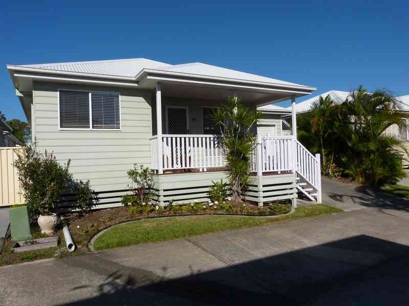 66 11 Treasure Island Dr Biggera Waters Qld 4216 Property Details